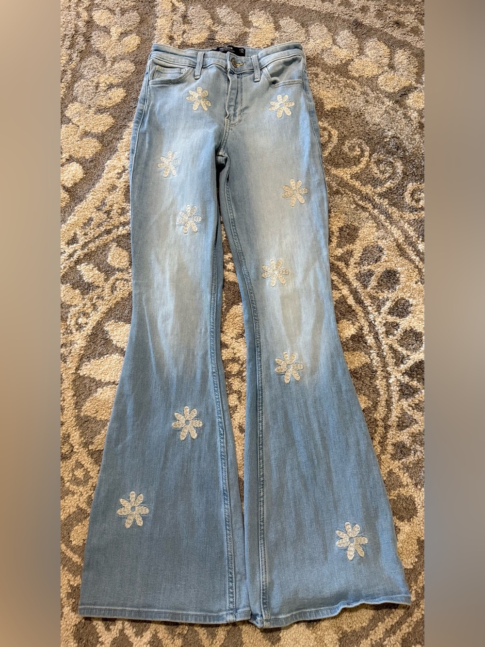 Hollister Ultra High Rise Vintage Flare Jeans 25x32 Floral Embroidered Y2K - Picture 2 of 6